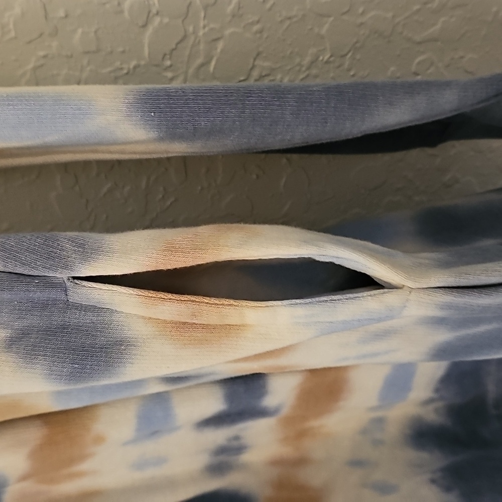 Tie-Dye Long Sleeve Midi Dress - Picture 14 of 16